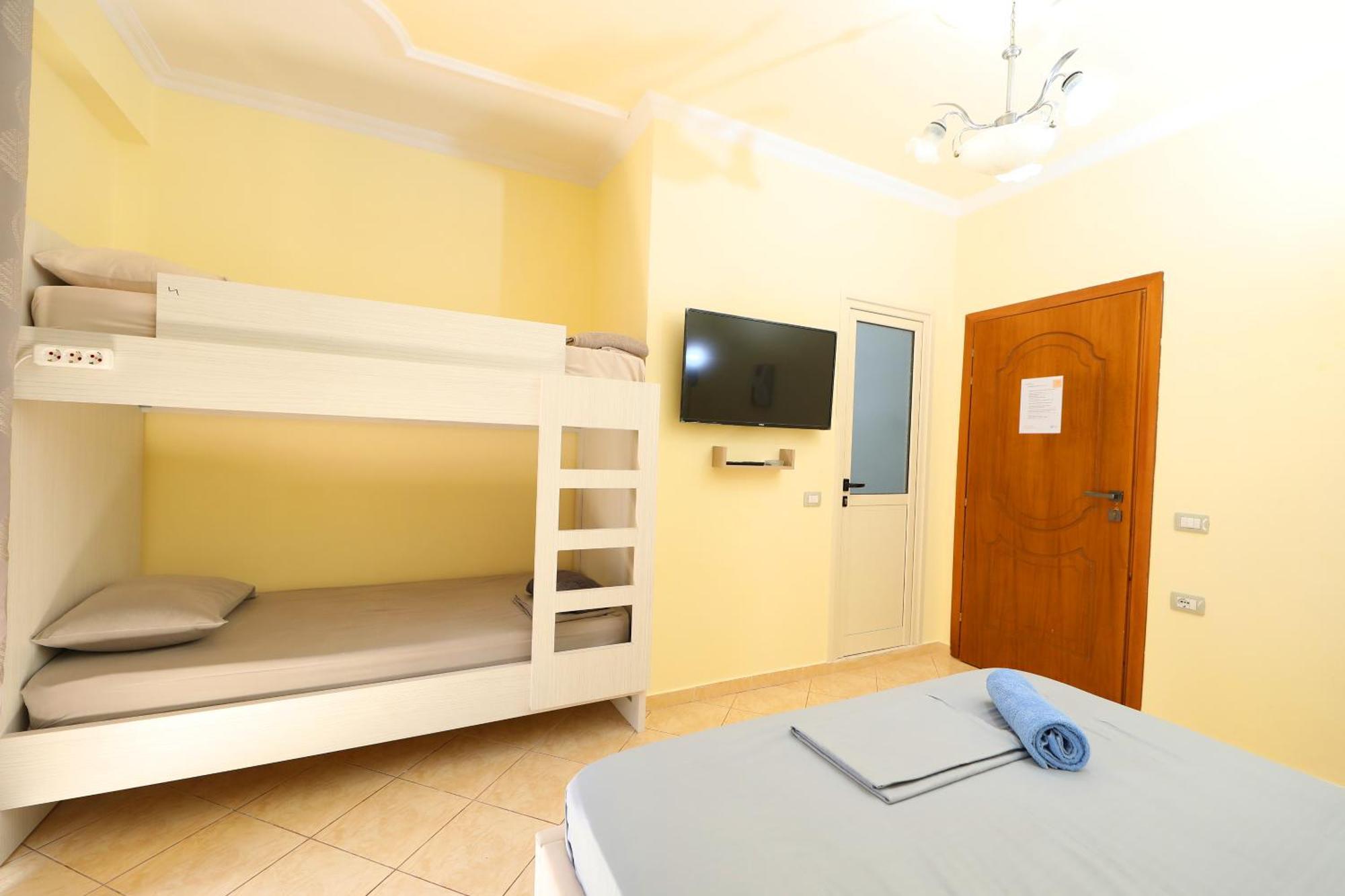Sunny Side Apartments Vlorë Eksteriør billede