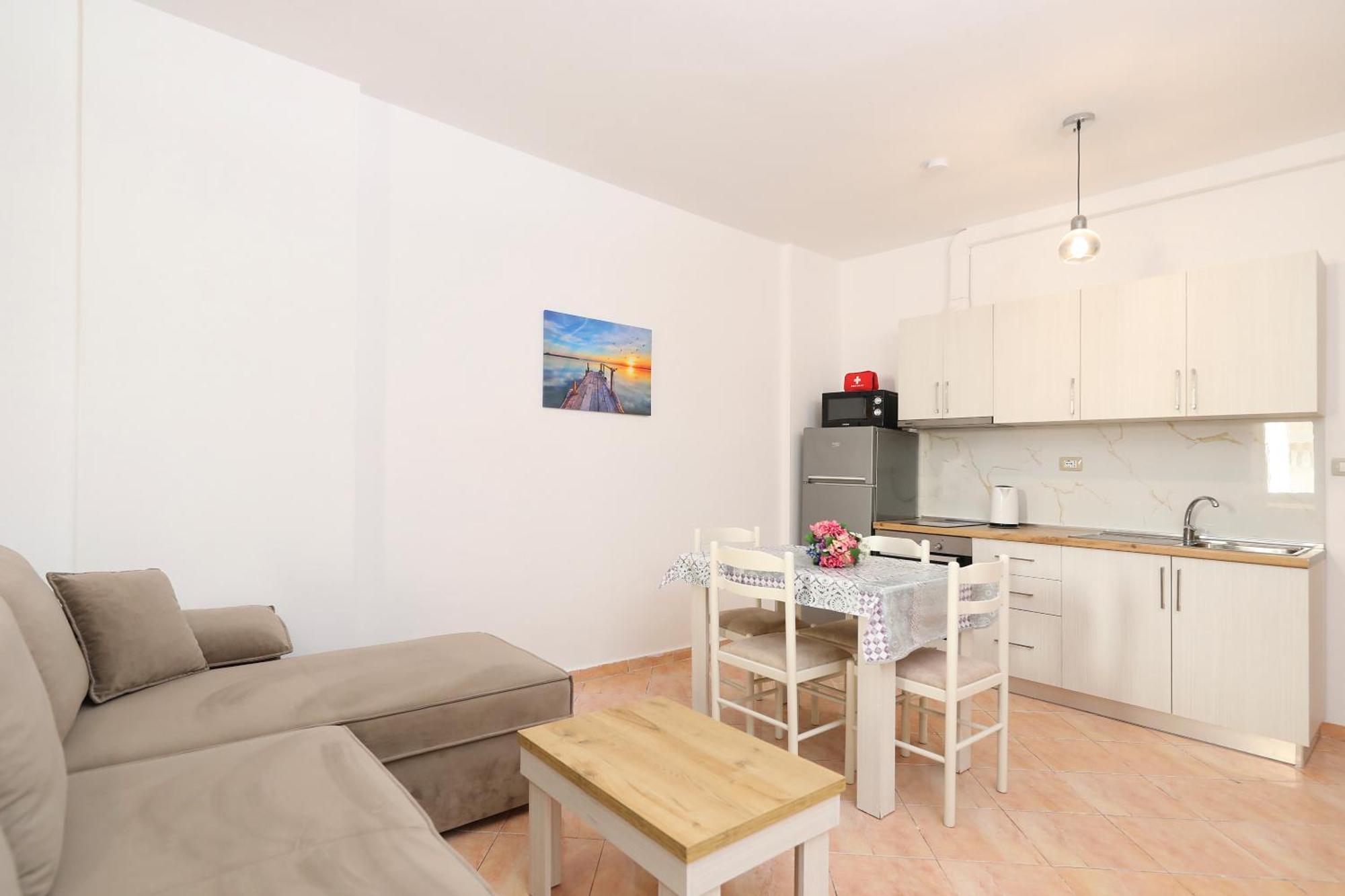 Sunny Side Apartments Vlorë Eksteriør billede
